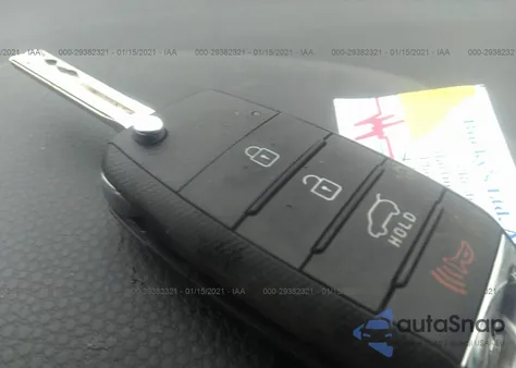 2016 Kia Soul + из США, поврежденный, VIN KNDJP3A58G7406413